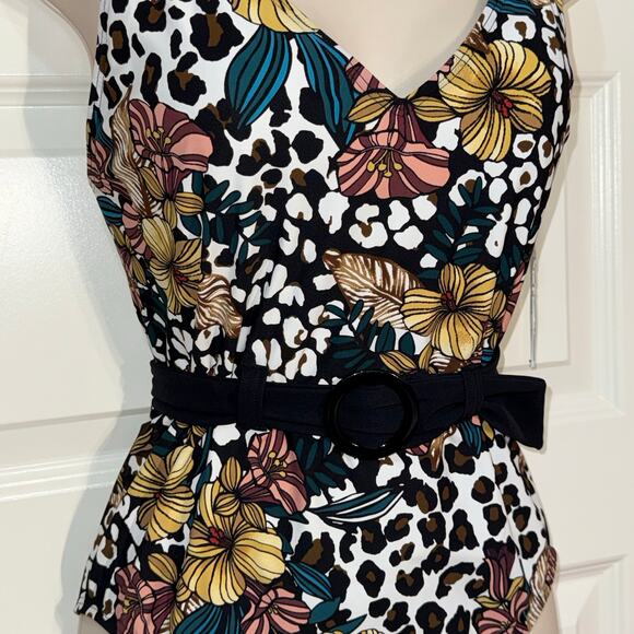 Skinny Dippers by Miraclesuit Desert Rose Lickity Split One-Piece Swim, Size M - Picture 5 of 8